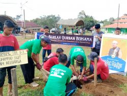 Yayasan Ponpes Assalam Arya Kemuning Sebar Ribuan Kilo Daging Kurban 