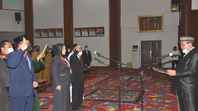 Lantik 32 Pejabat Eselon dan Kepala Sekolah, Bupati Berpesan Bekerjalah Dengan Maksimal