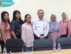 Emak-emak Dari Tutung Beri Dukungan Untuk Sahadi Maju di Pilbup Kubar