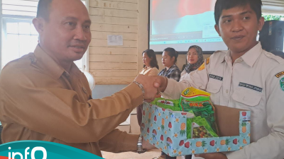 Bersama Dinas Ketapang, Sahadi Salurkan Bantuan Program Ketahanan Pangan Keluarga