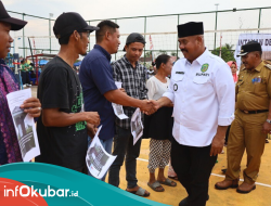 Warga di Desa Embalut Dapat Bantuan WC Individual dan Bangunan Bedah Rumah dari Pemkab Kukar