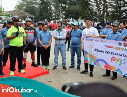 Ikuti Jalan Santai, Edi Damansyah Ajak Masyarakat Jaga Keselamatan di Jalan Raya