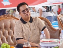 Rendi Solihin Salurkan Dana Hibah Kukar Berkah Untuk Masjid Nurul Iman