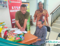 Dinsos Salurkan Bantuan Atensi Dari Kemensos RI untuk Warga Penerima Manfaat