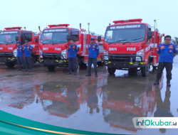 Pemerintah Kubar Serahkan 11 Unit Damkar dan 8 Unit Ambulans untuk Tingkatkan Pelayanan Publik
