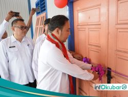 Kado Termanis HUT ke-57 Linggang Muyub Ilir, Kantor Petinggi Satu Atap Diresmikan Bupati