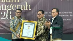Dari Menteri hingga Kepala Desa, 16 Tokoh Terima Anugerah SMSI 2026 di Dewan Pers