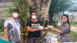 AMAN Salurkan Ribuan Masker dan Vitamin untuk Masyarakat Adat Terdampak Asap Karhutla